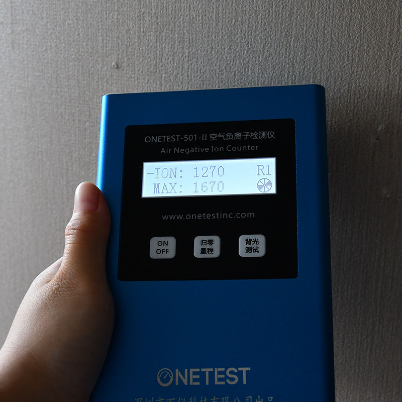 空氣負(fù)離子檢測儀使用與注意事項(xiàng)